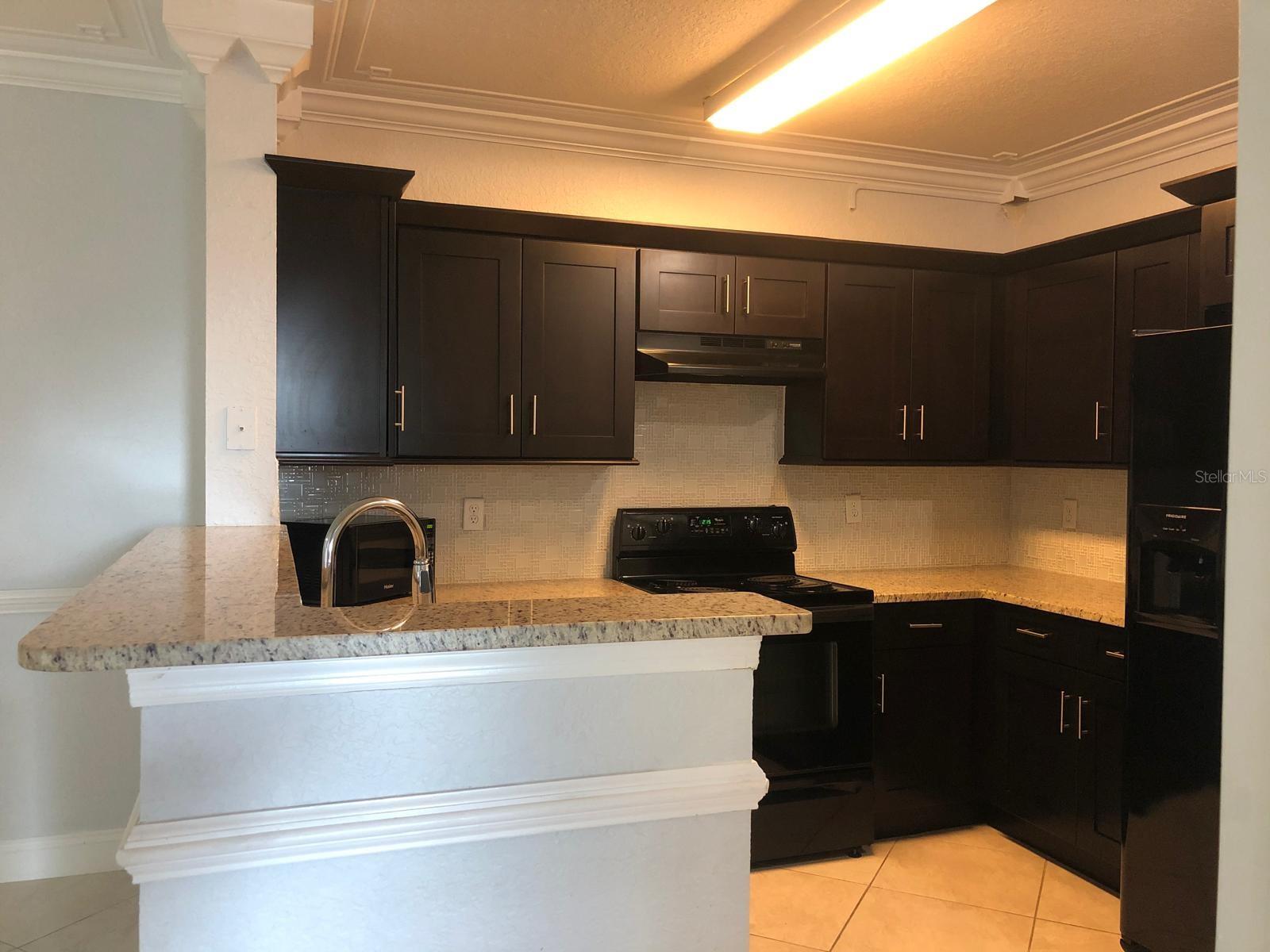 304 E SOUTH STREET 6028