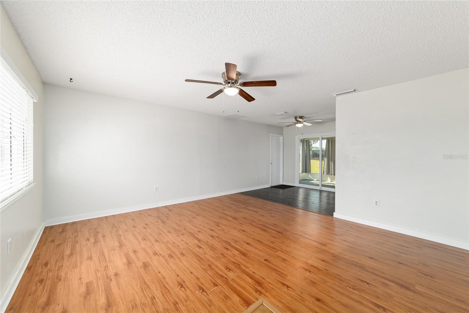 PALM CAY - Residential