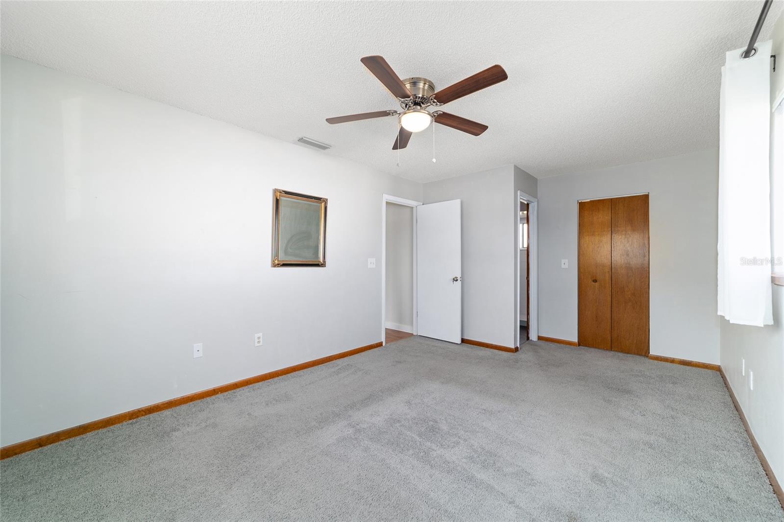 PALM CAY - Residential