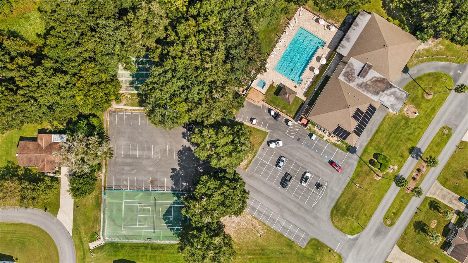 PALM CAY - Residential