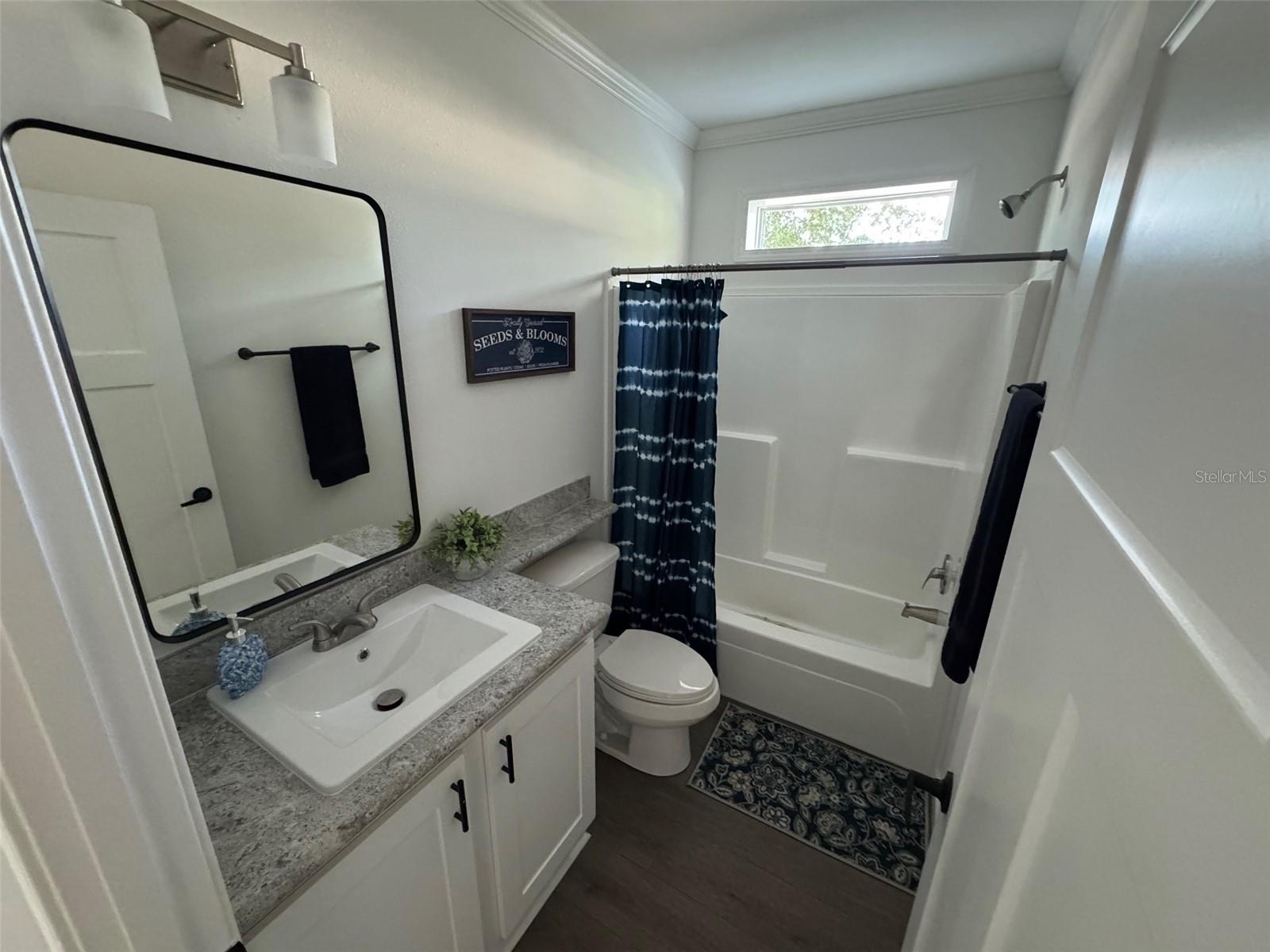 WINDWARD ISLE - Residential