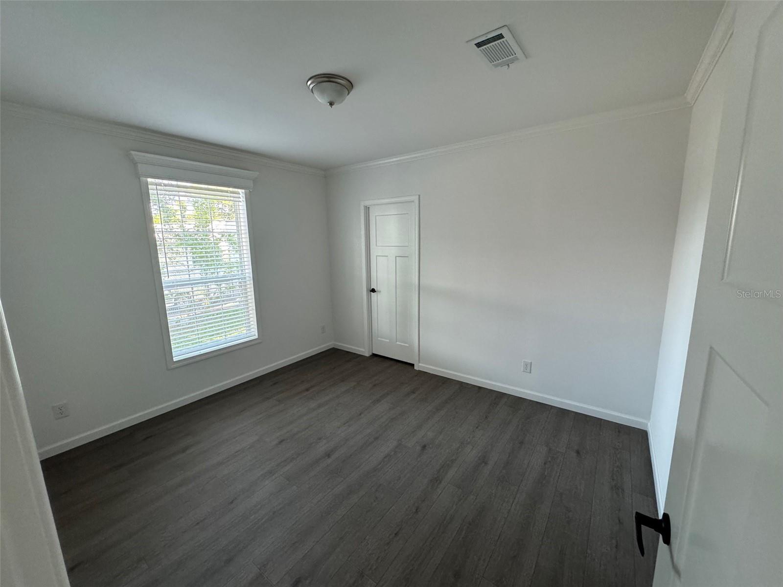 WINDWARD ISLE - Residential