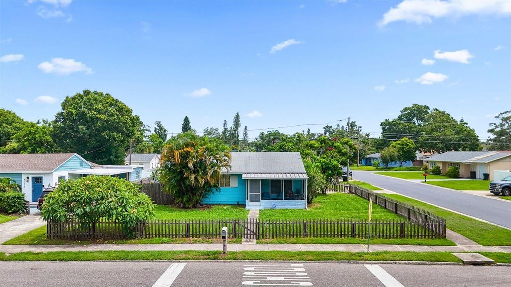 Photo of 5131 15th Avenue S, Gulfport, FL 33707 (MLS # TB8402755)