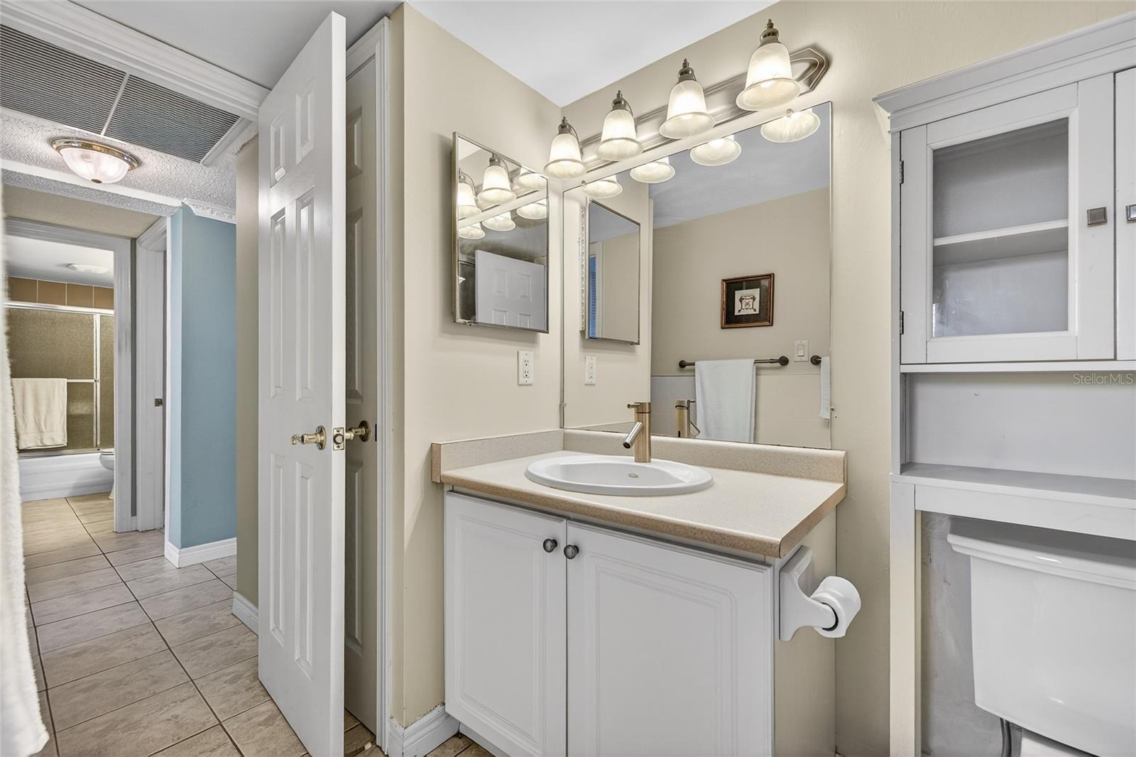 BOULEVARD CLUB THE CONDO - Residential