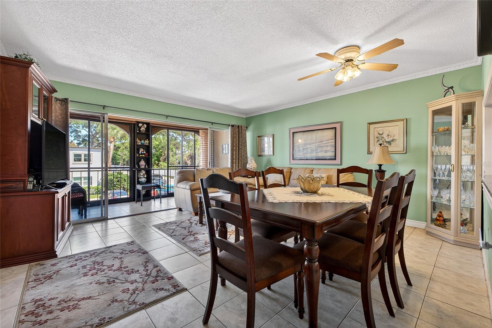 BOULEVARD CLUB THE CONDO - Residential