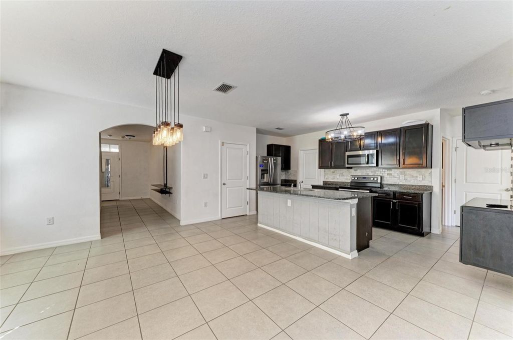 Photo of 123 San Avellino Court, Bradenton, FL 34208 (MLS # A4659704)