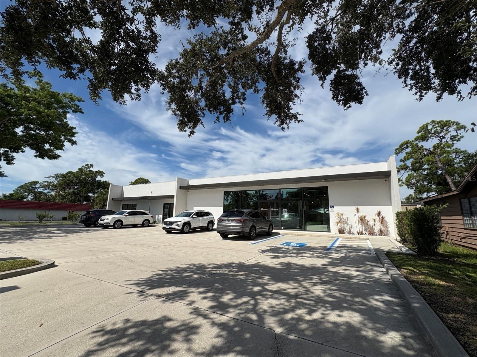EAST ADD CITY SARASOTA - Commercial Lease