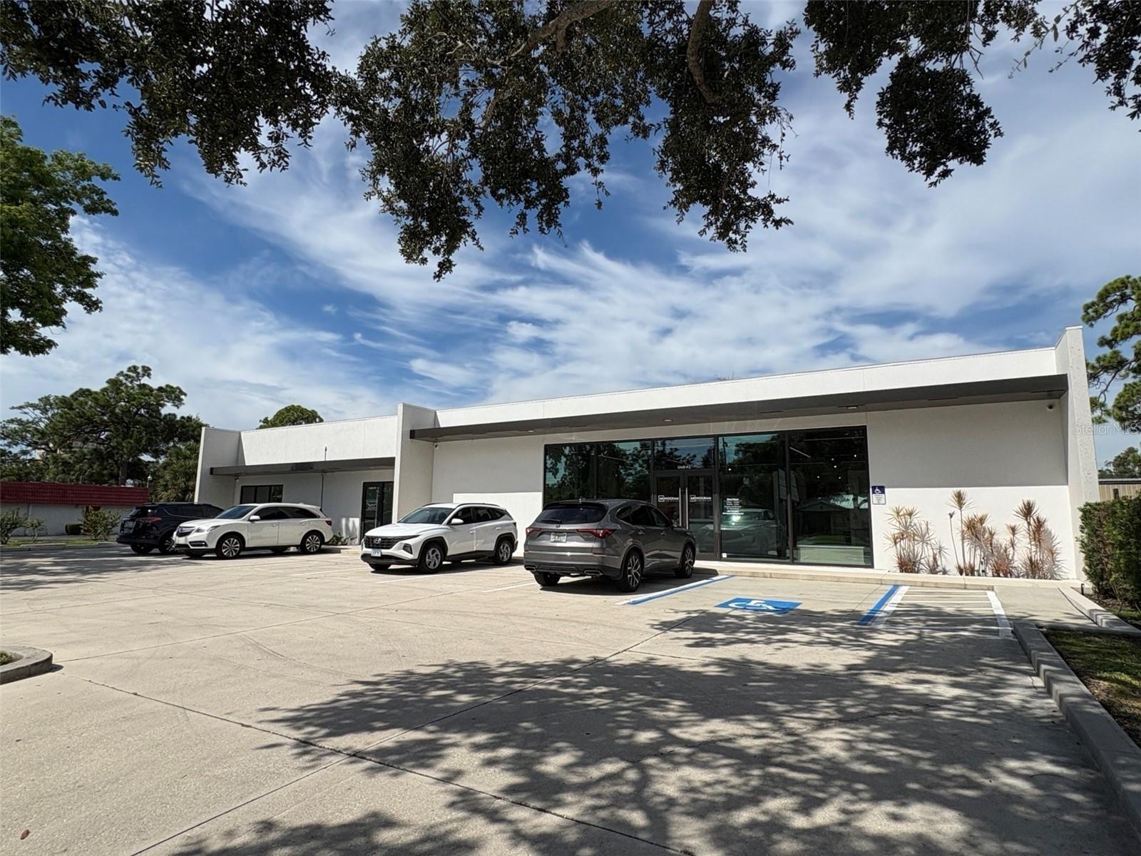 EAST ADD CITY SARASOTA - Commercial Lease