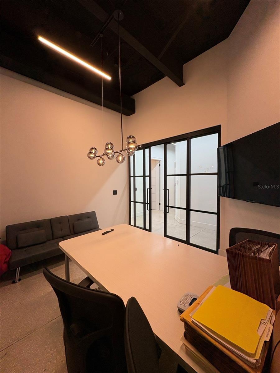 EAST ADD CITY SARASOTA - Commercial Lease