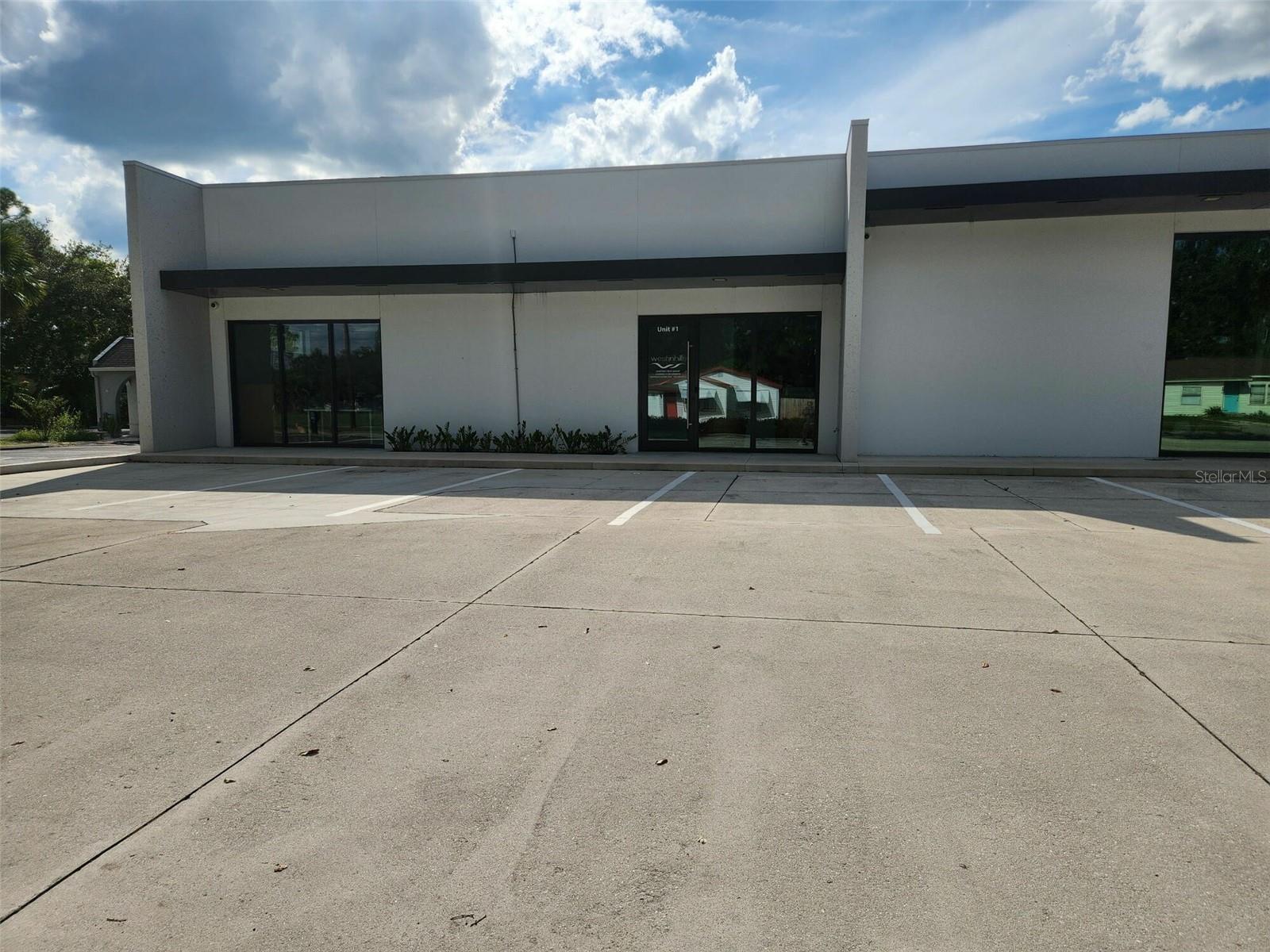 EAST ADD CITY SARASOTA - Commercial Lease