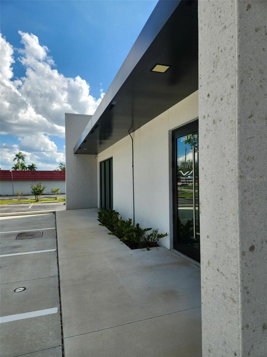 EAST ADD CITY SARASOTA - Commercial Lease