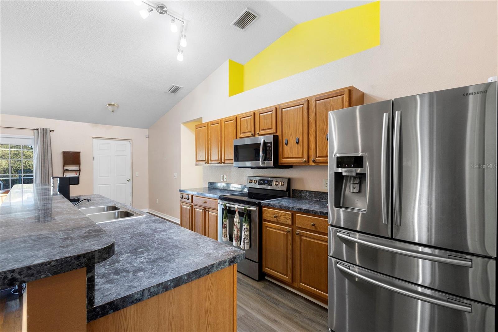 ROYAL TRLS UN #2 REP - Residential