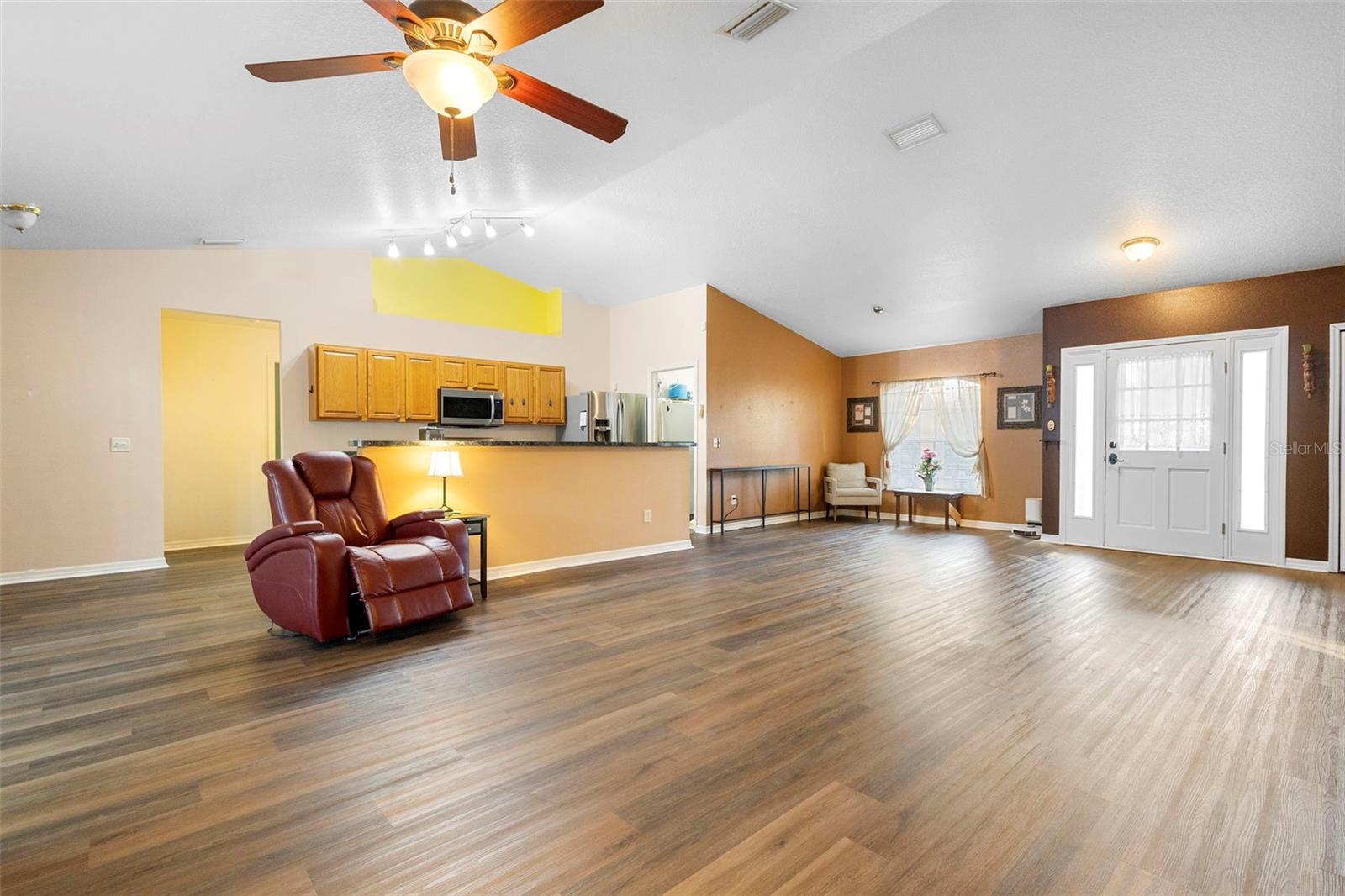 ROYAL TRLS UN #2 REP - Residential