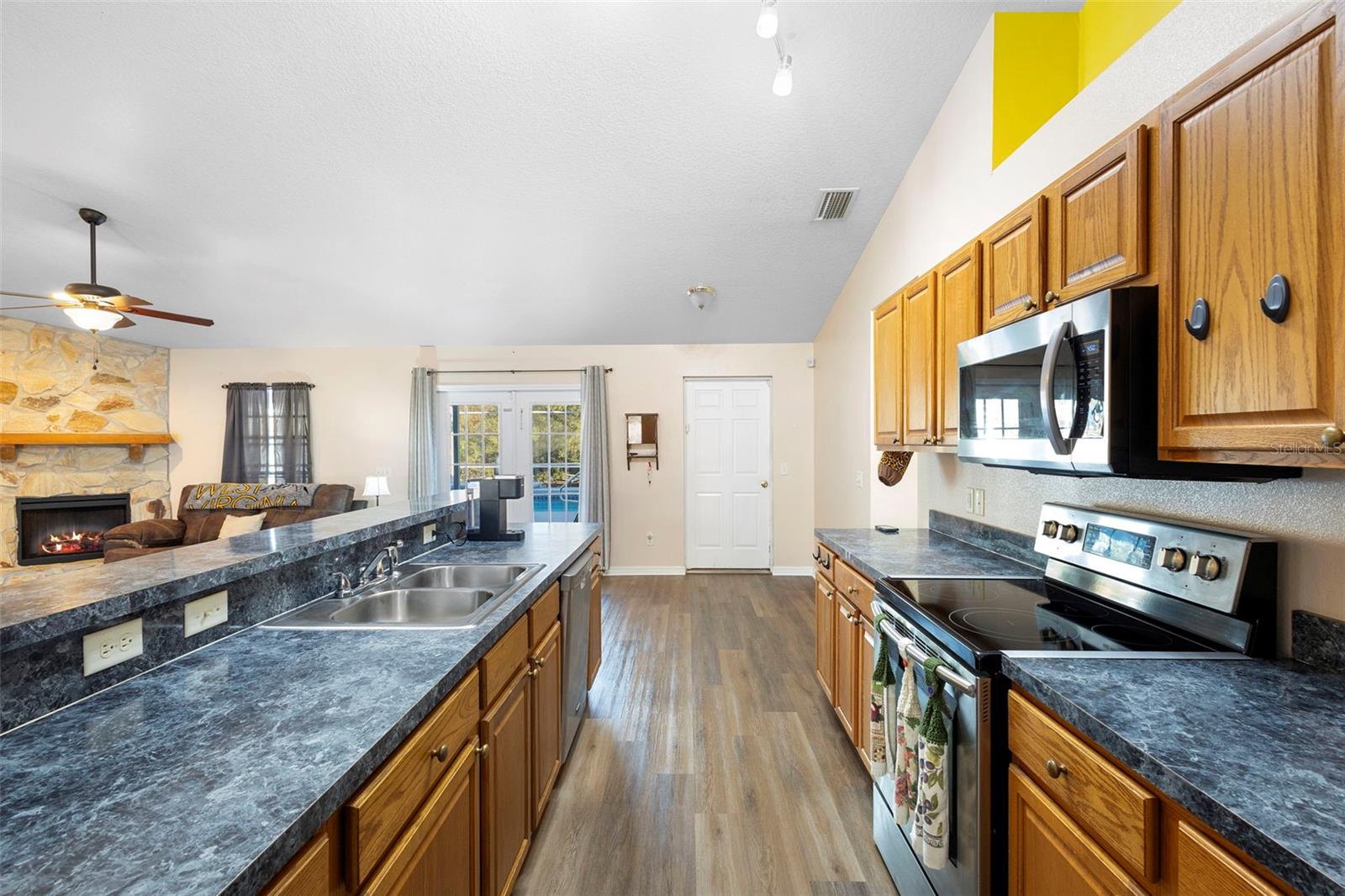 ROYAL TRLS UN #2 REP - Residential