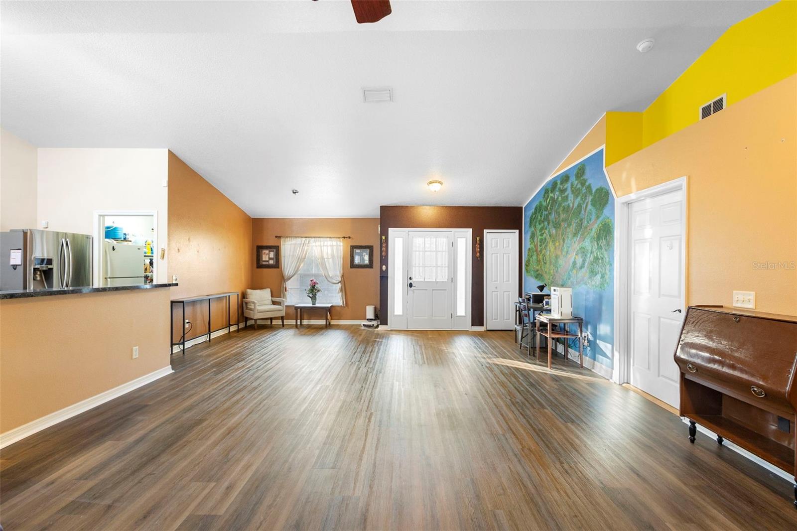 ROYAL TRLS UN #2 REP - Residential