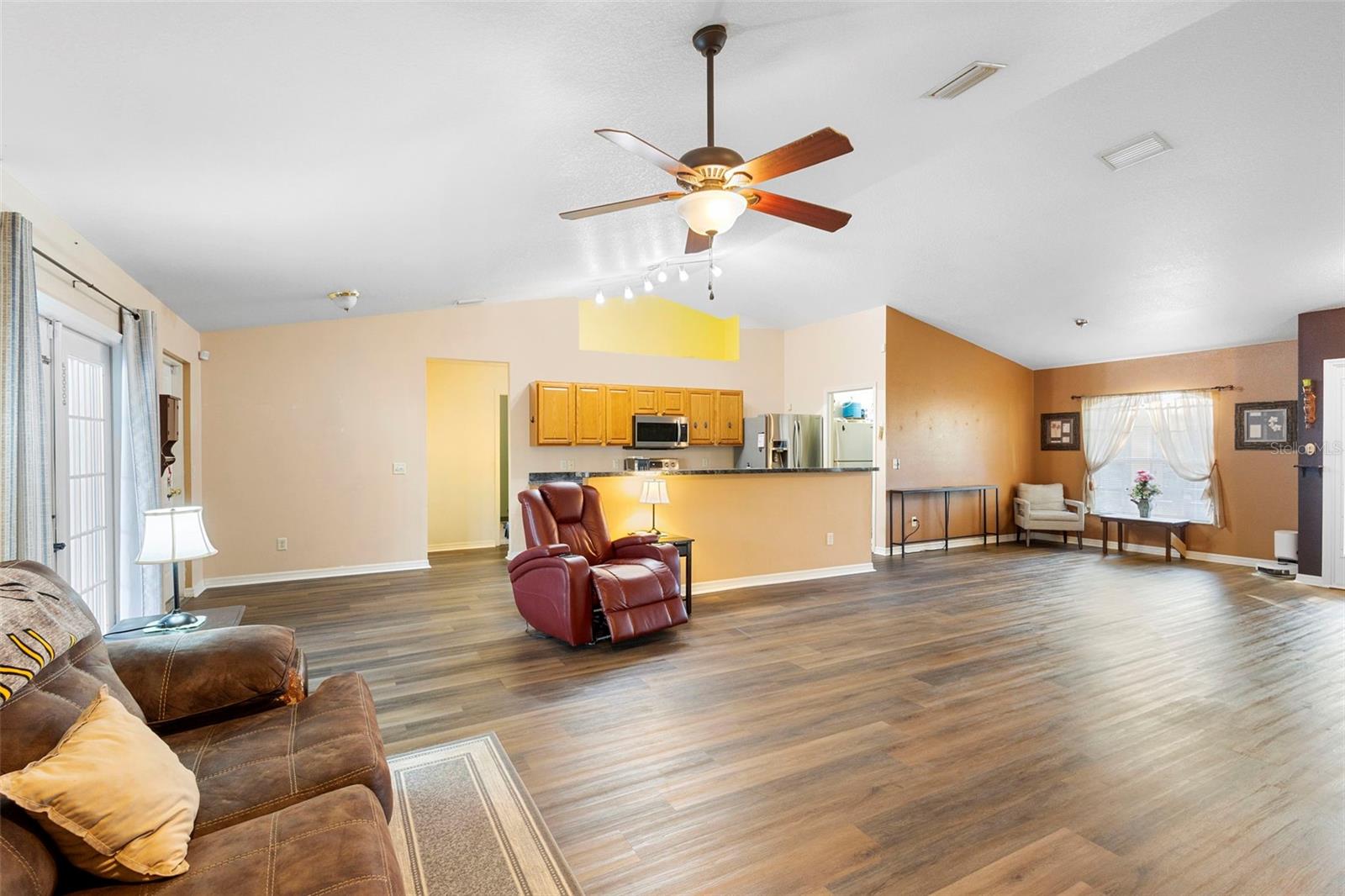 ROYAL TRLS UN #2 REP - Residential