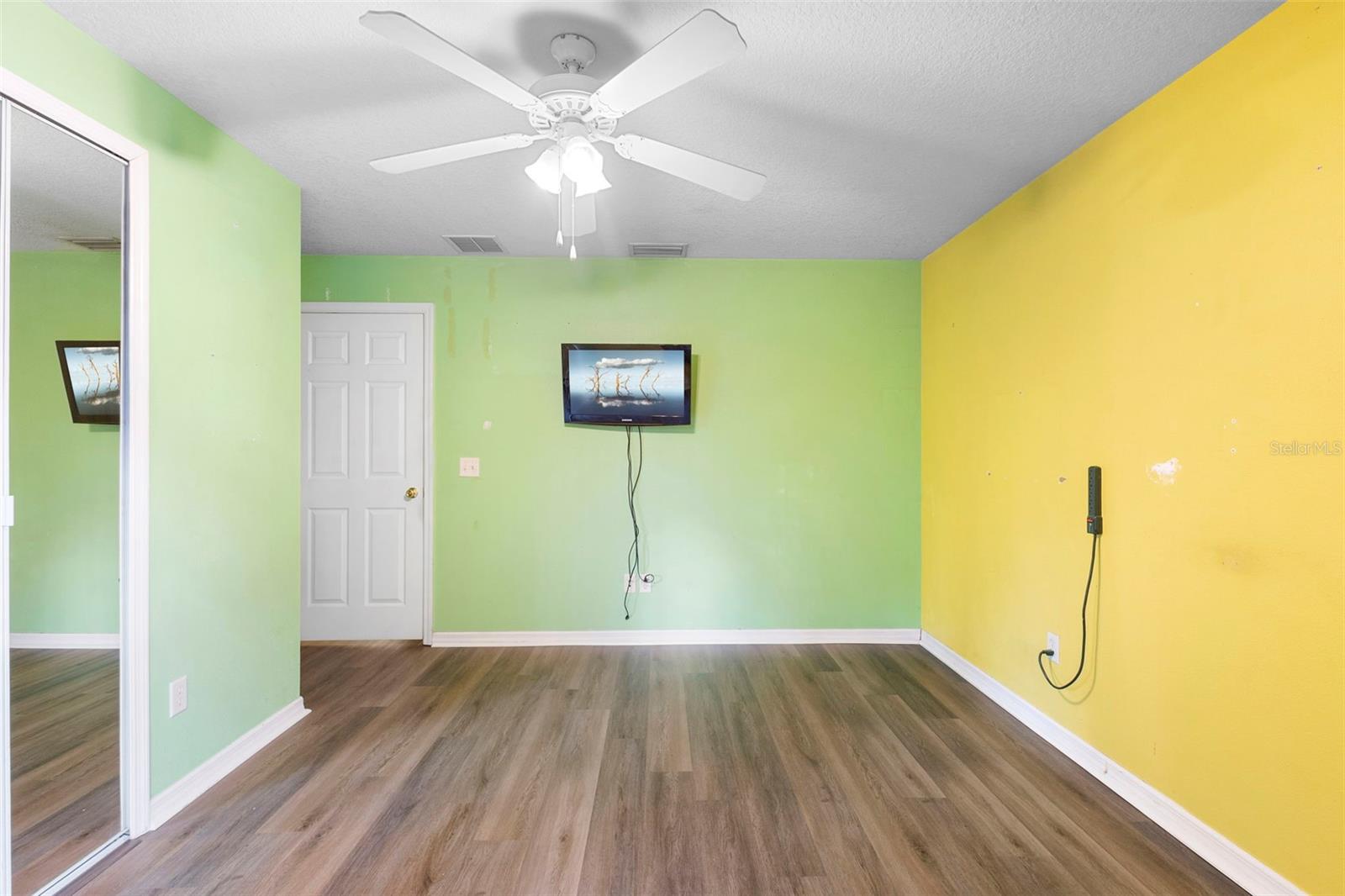 ROYAL TRLS UN #2 REP - Residential