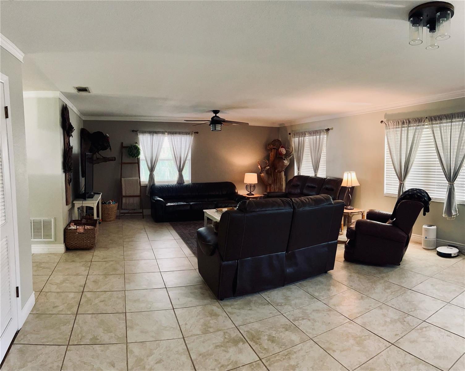 255 BELINDA DRIVE