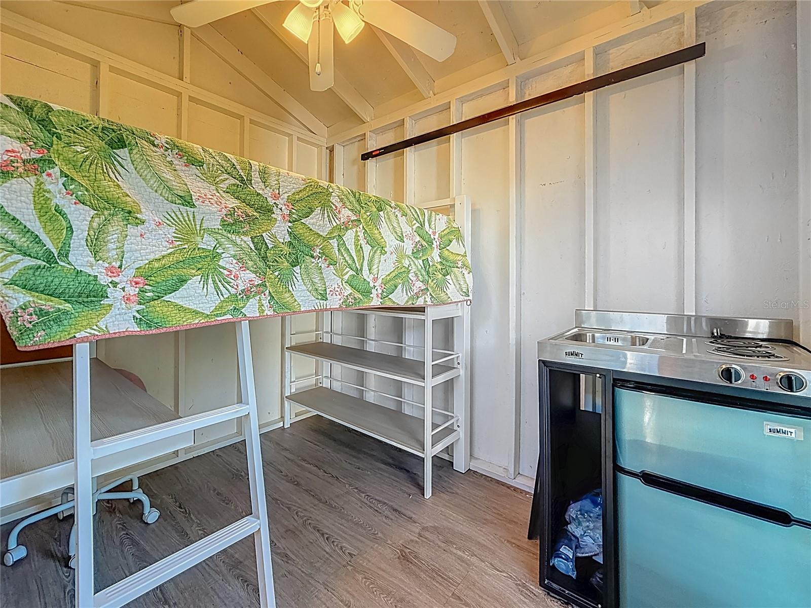 PASADENA GARDENS GULFVIEW SEC - Residential