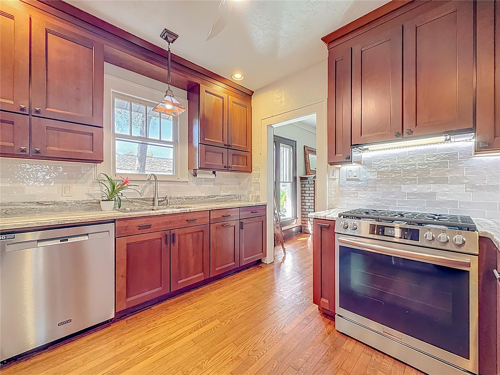 PASADENA GARDENS GULFVIEW SEC - Residential