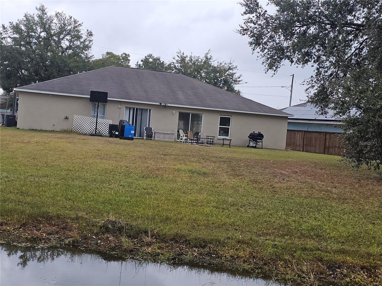 738-740 CAMEL COURT
