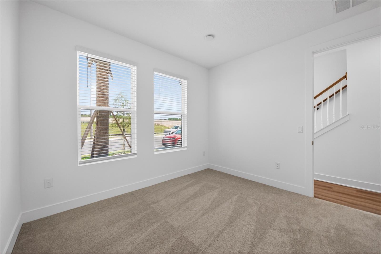 15213 HAMLIN PARK DRIVE
