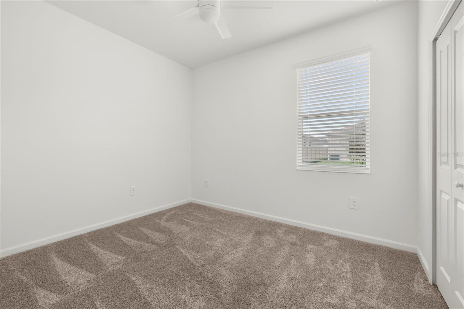 RANCHES/LK MCLEOD II - Residential Lease