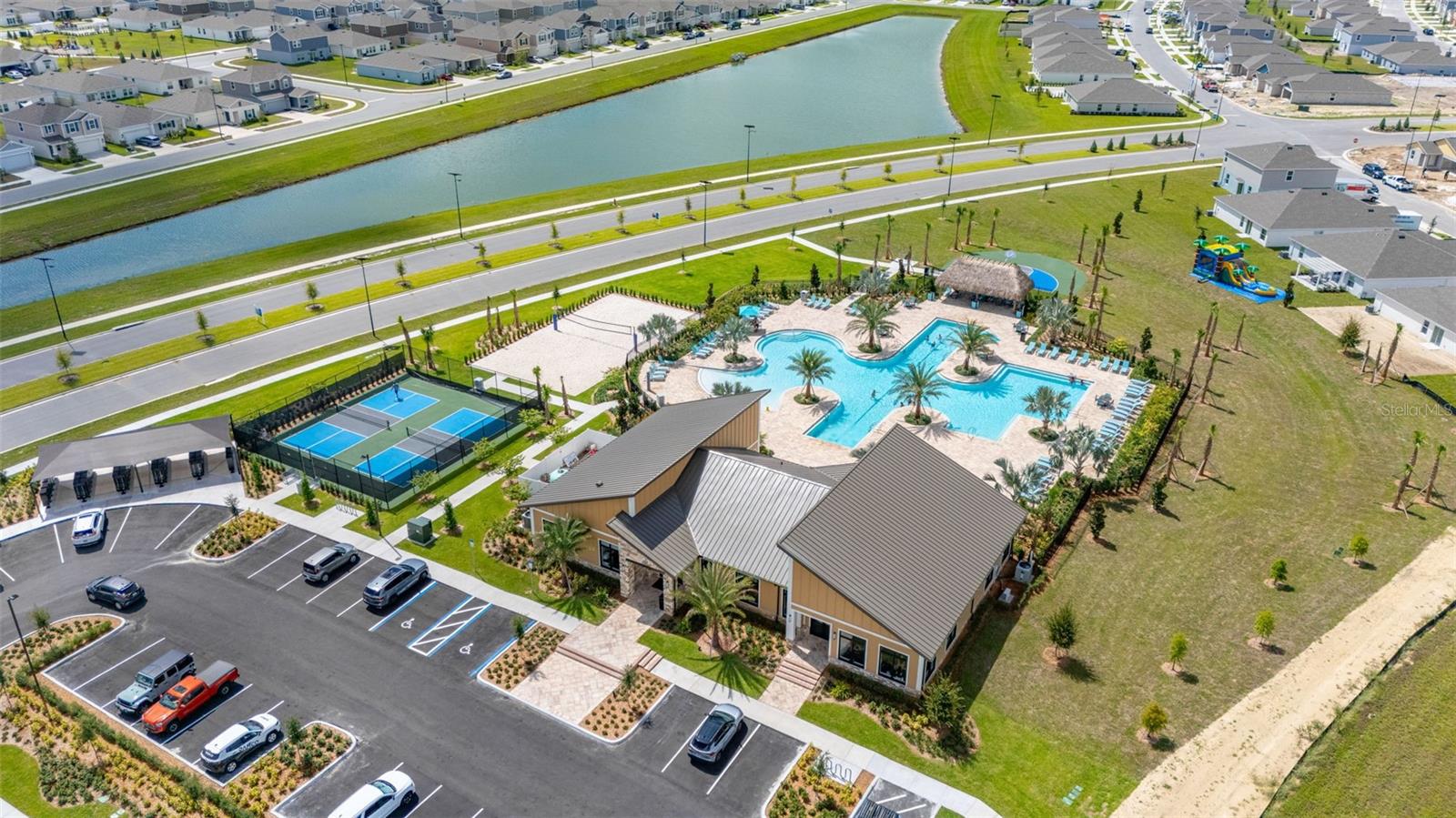 RANCHES/LK MCLEOD II - Residential Lease