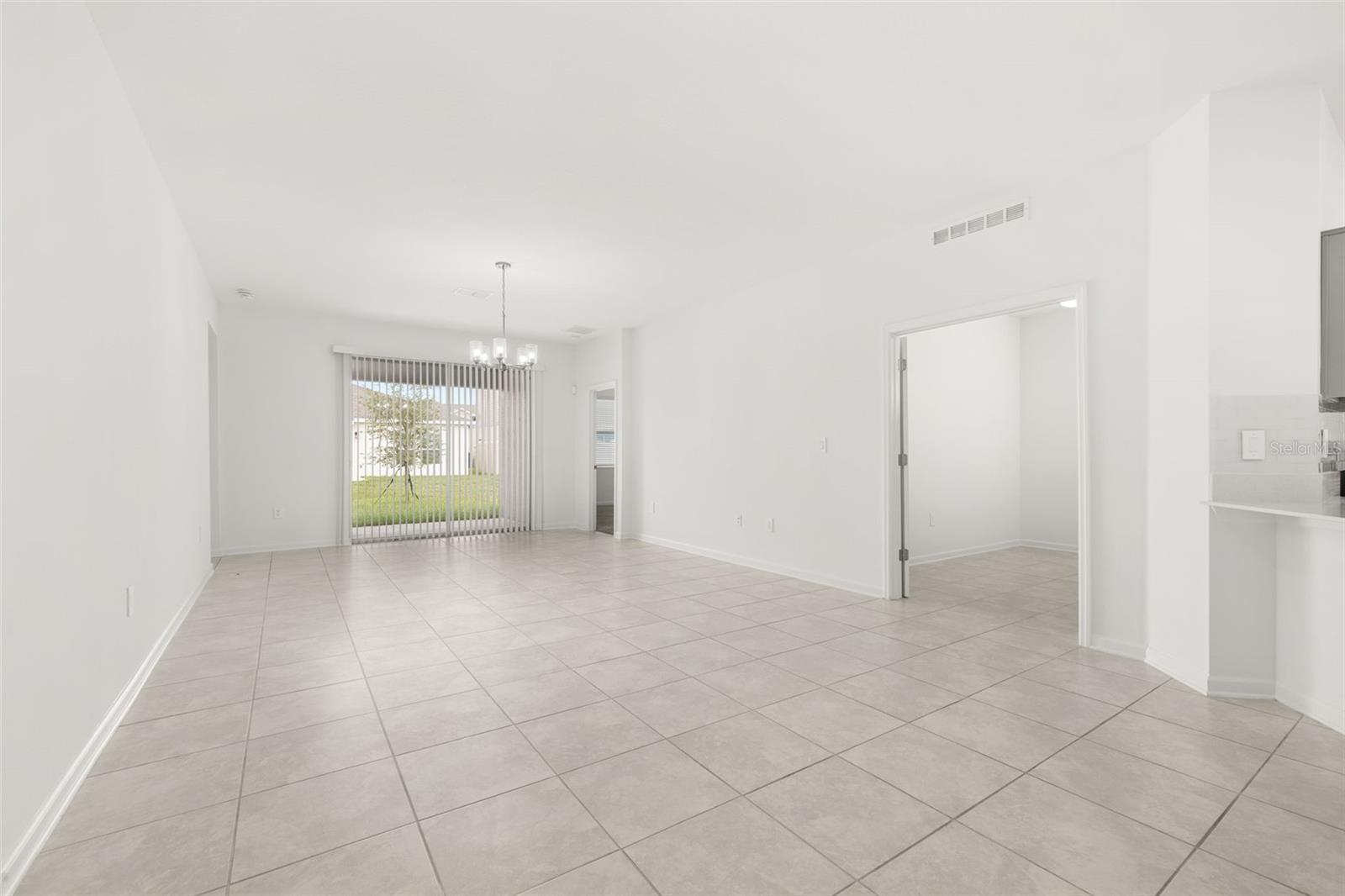 RANCHES/LK MCLEOD II - Residential Lease
