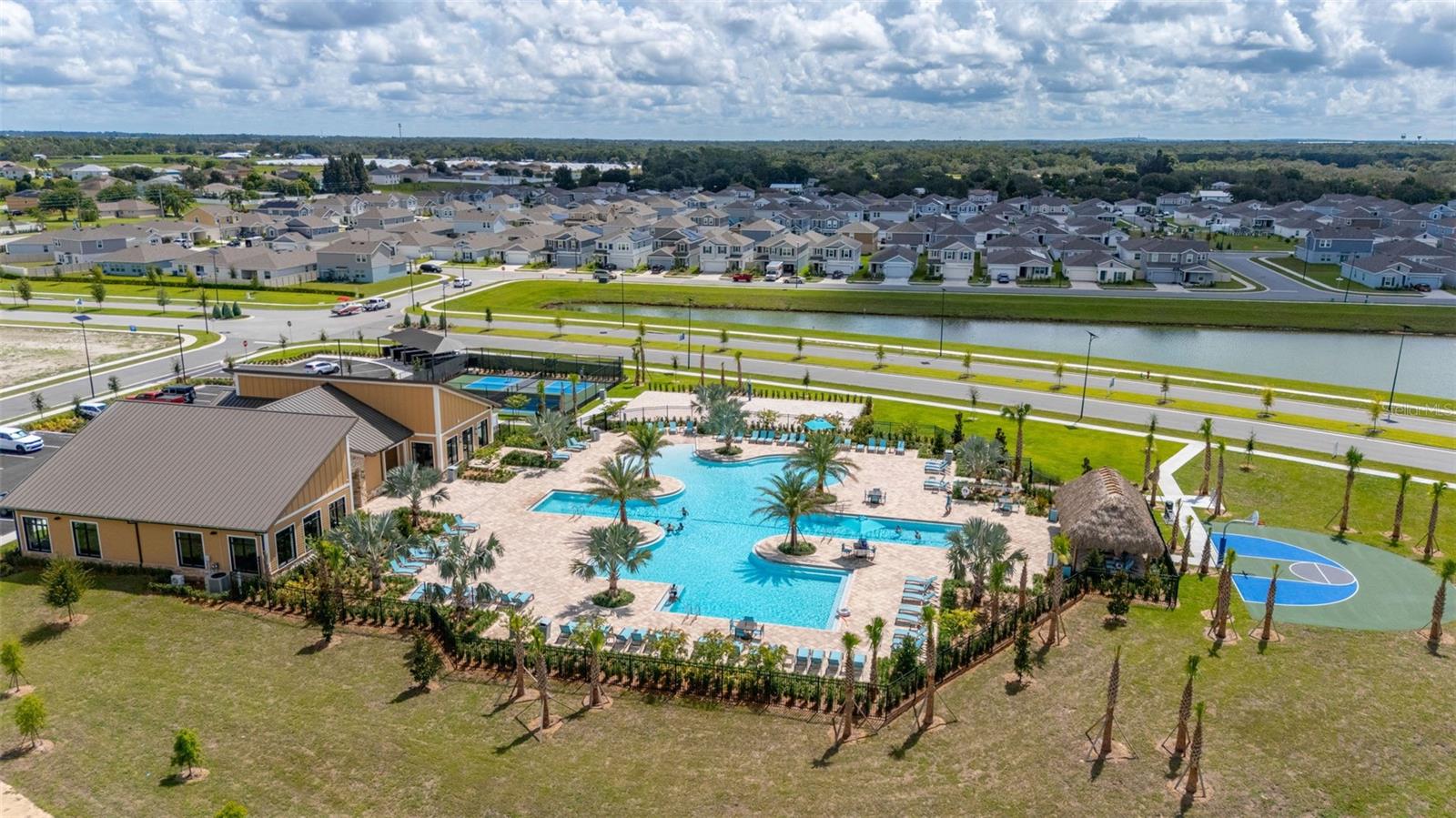 RANCHES/LK MCLEOD II - Residential Lease
