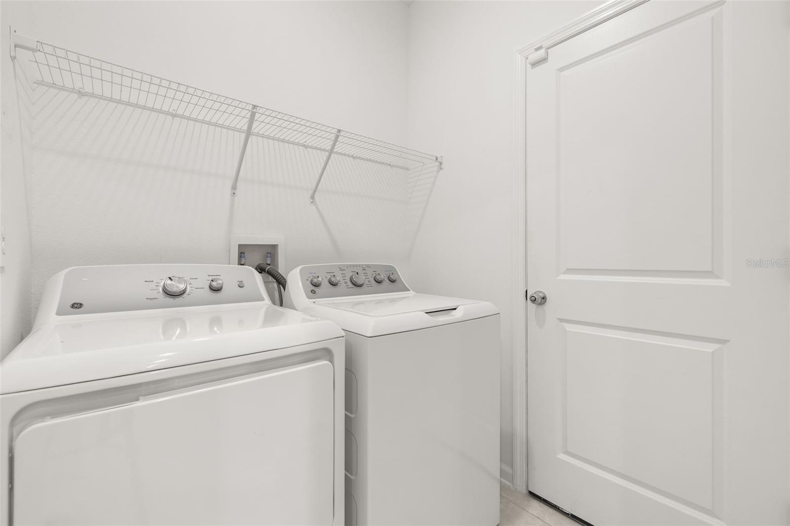 RANCHES/LK MCLEOD II - Residential Lease