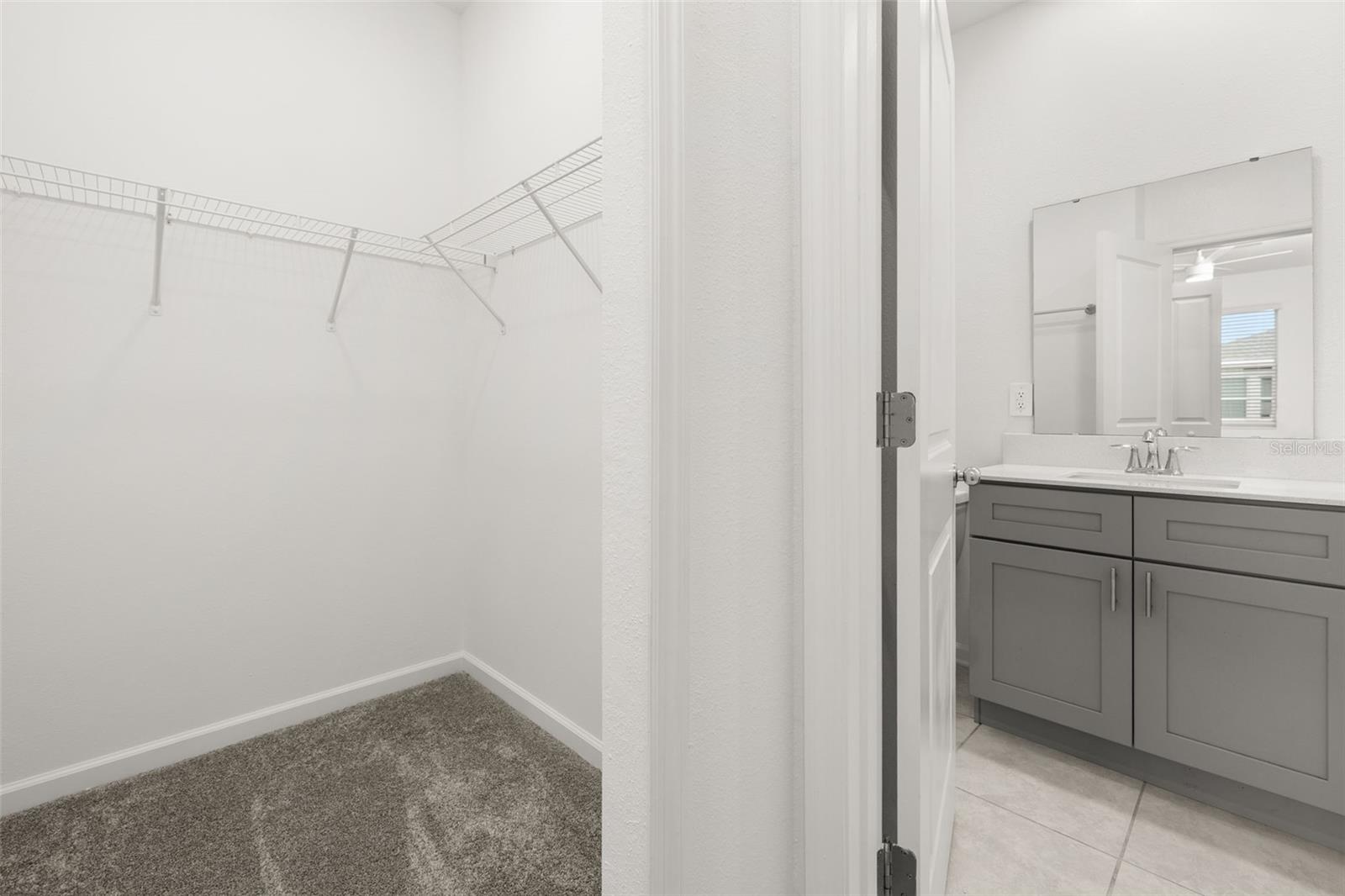 RANCHES/LK MCLEOD II - Residential Lease