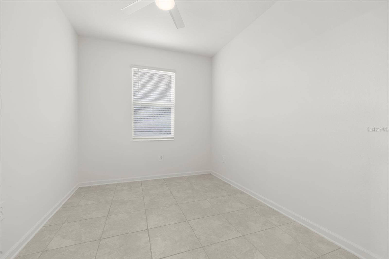 RANCHES/LK MCLEOD II - Residential Lease