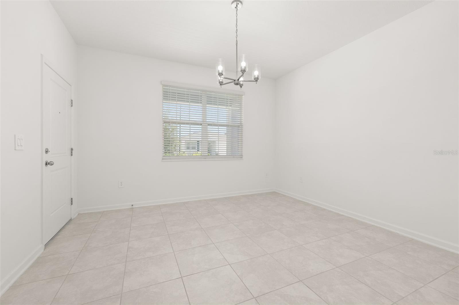 RANCHES/LK MCLEOD II - Residential Lease