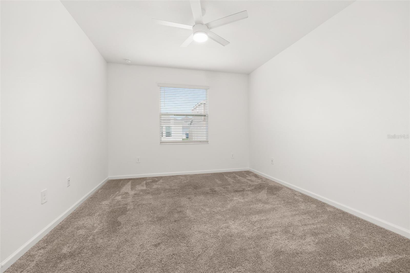 RANCHES/LK MCLEOD II - Residential Lease