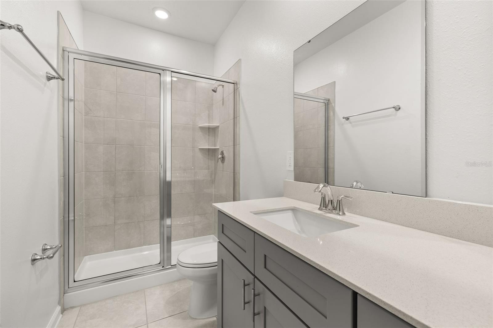 RANCHES/LK MCLEOD II - Residential Lease