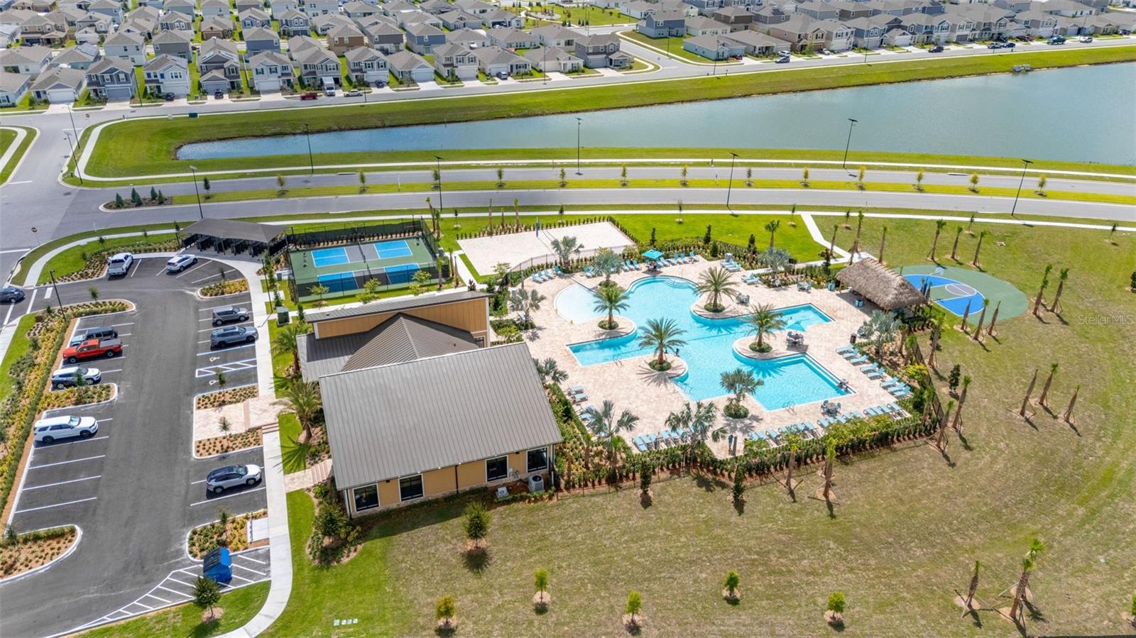 RANCHES/LK MCLEOD II - Residential Lease
