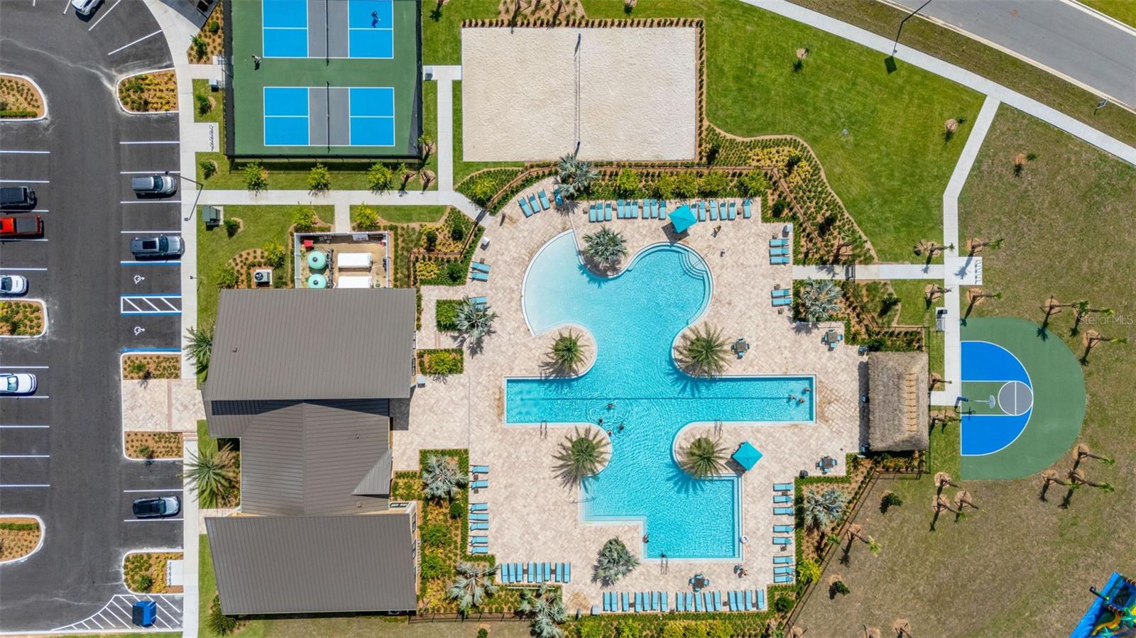 RANCHES/LK MCLEOD II - Residential Lease