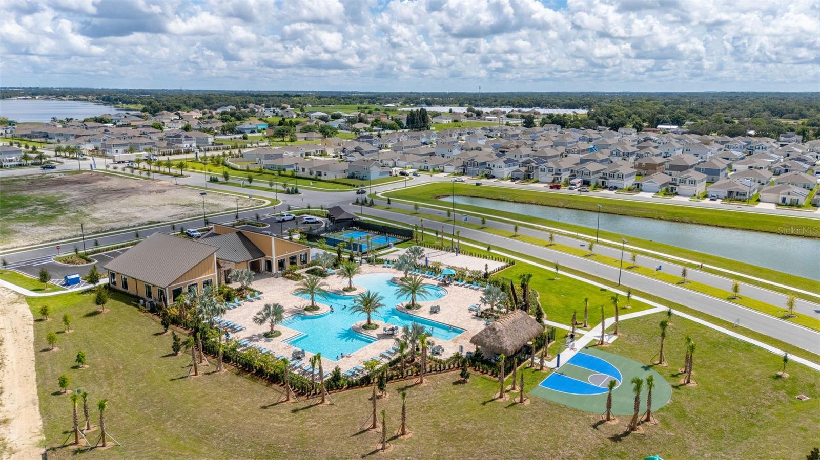 RANCHES/LK MCLEOD II - Residential Lease