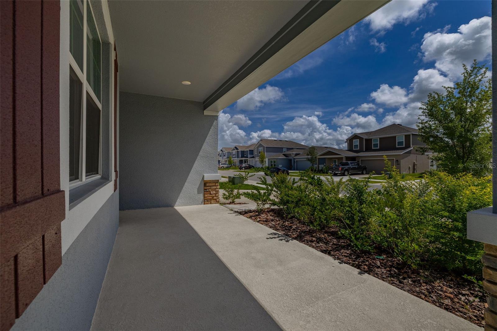 RANCHES/LK MCLEOD II - Residential Lease