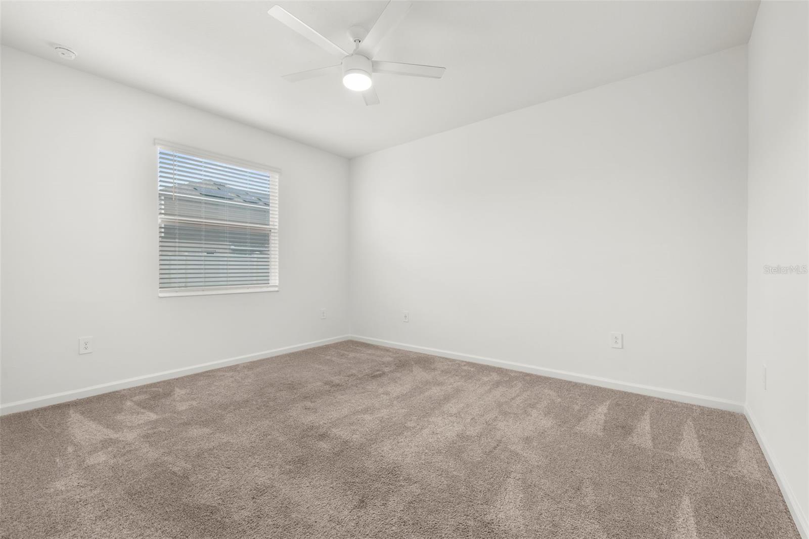 RANCHES/LK MCLEOD II - Residential Lease