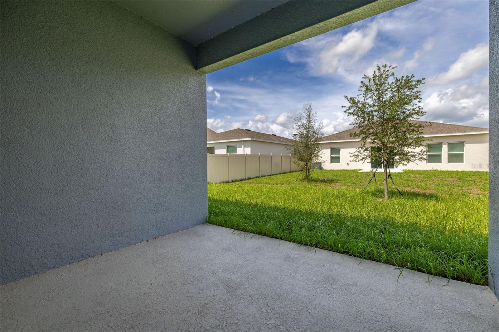 RANCHES/LK MCLEOD II - Residential Lease