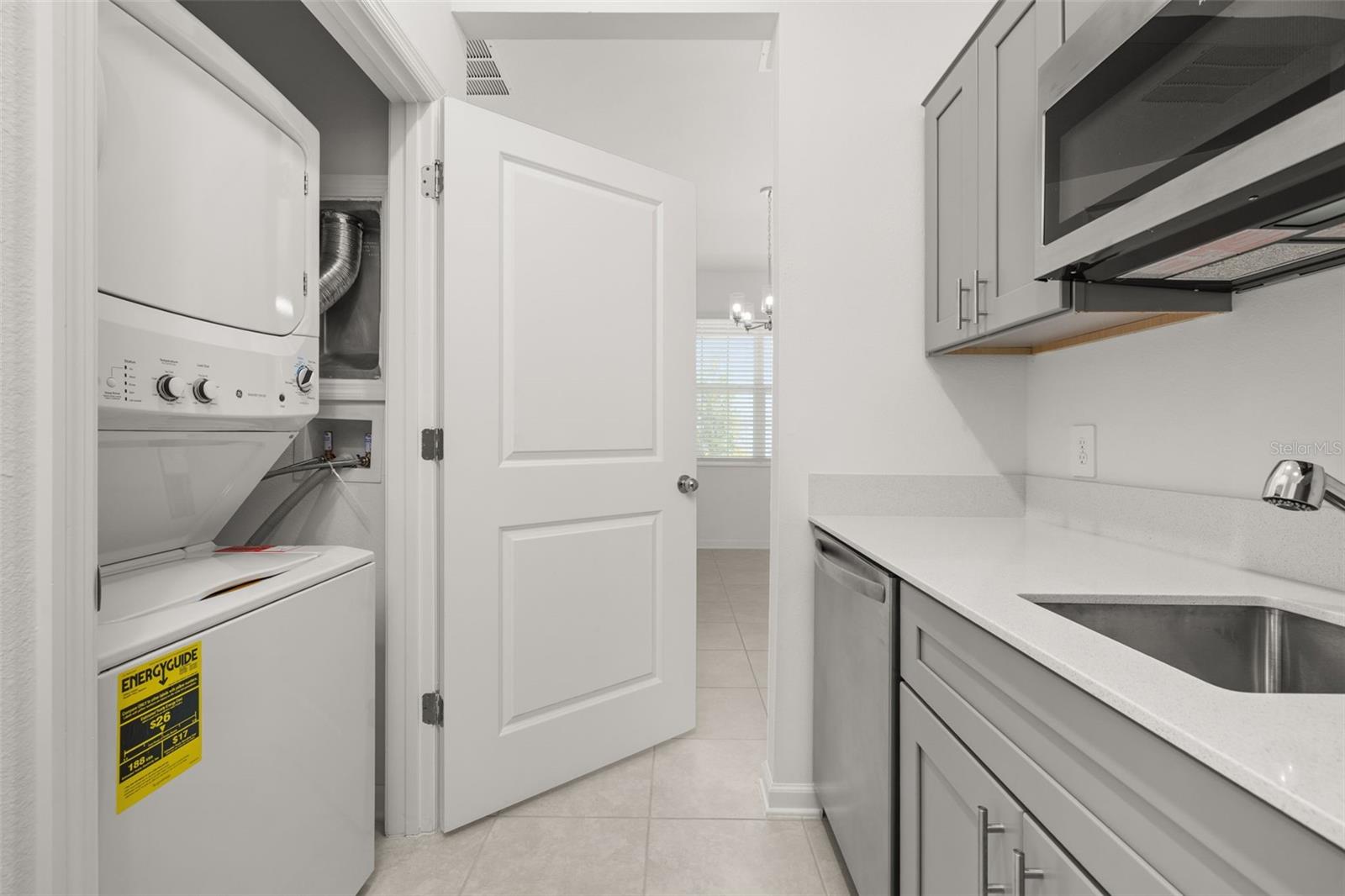 RANCHES/LK MCLEOD II - Residential Lease