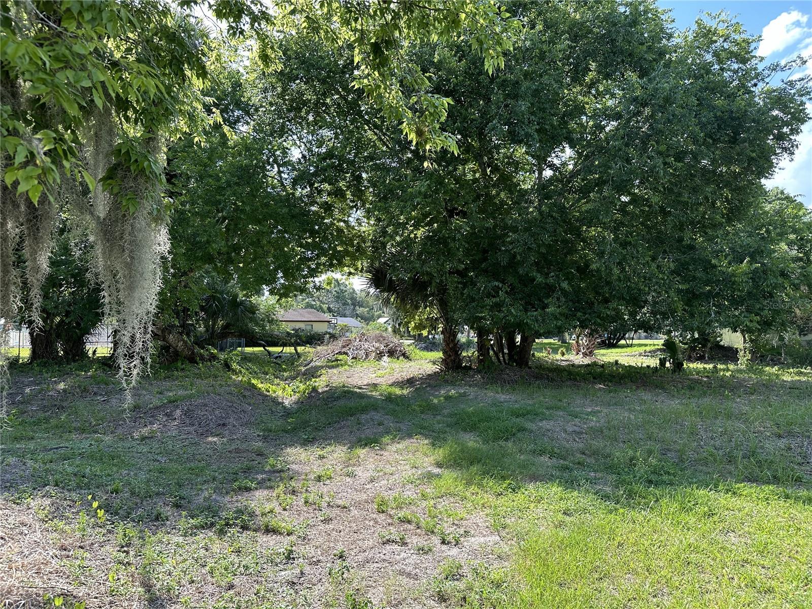 OAK PARK CIRCLE - Land