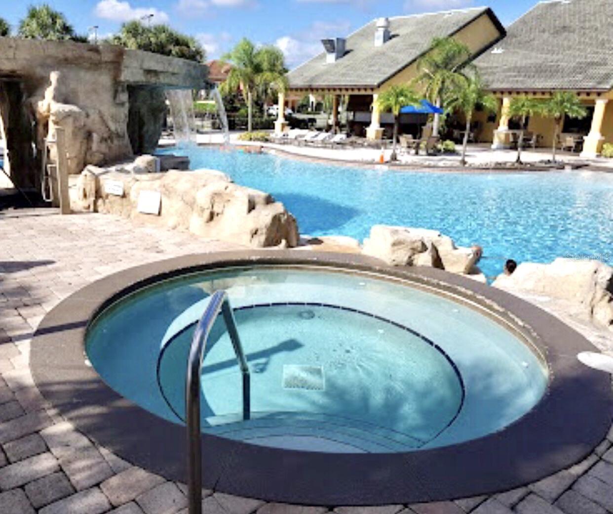 PARADISE PALMS RESORT P1 - Residential Lease