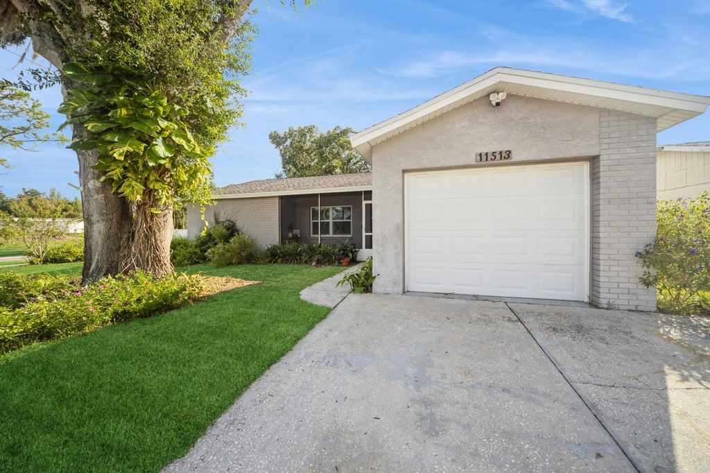 Photo of 11513 Smokethorn Drive, Riverview, FL 33579 (MLS # TB8415957)