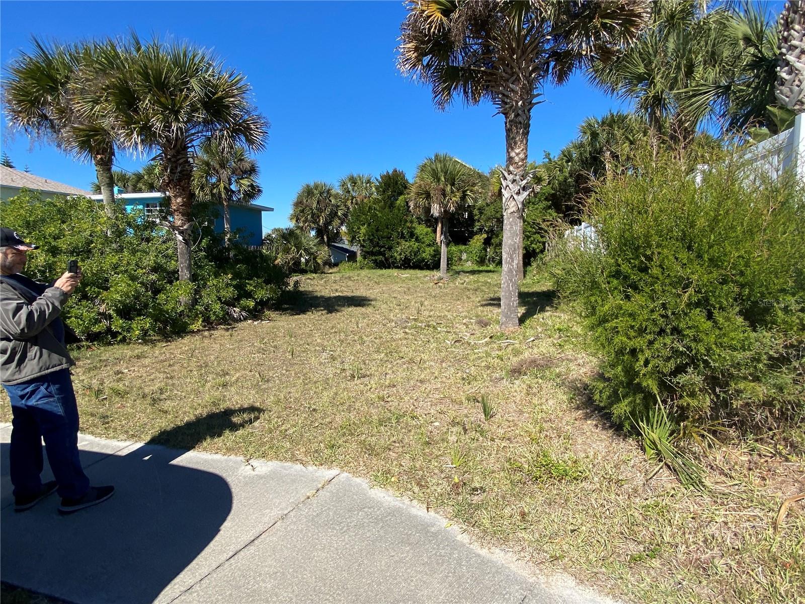 GEORGE MOODY SUB - Land