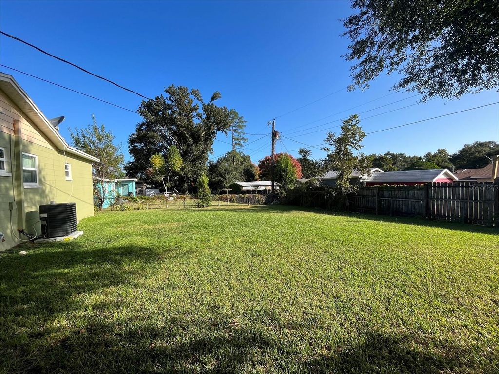 Photo of 1717 Bush Avenue, Lakeland, FL 33805 (MLS # L4959167)