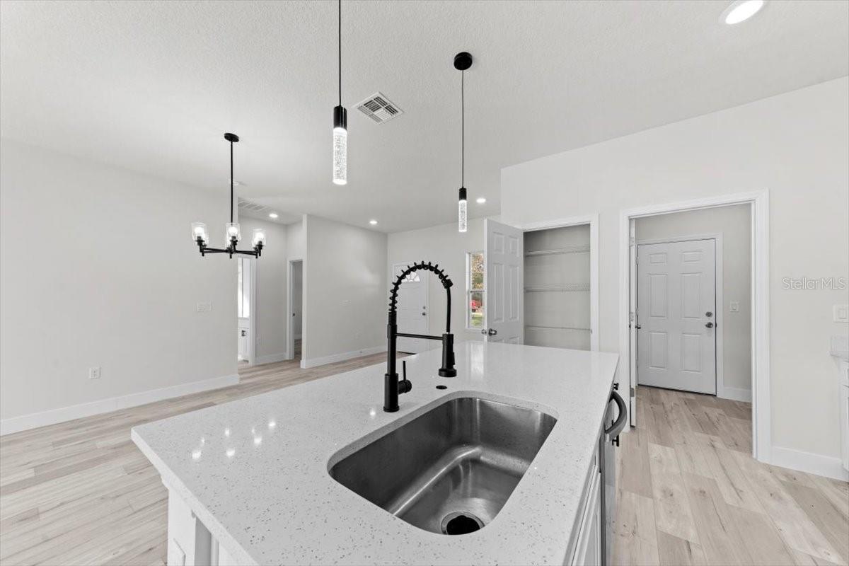 MARION OAKS UN 05 - Residential