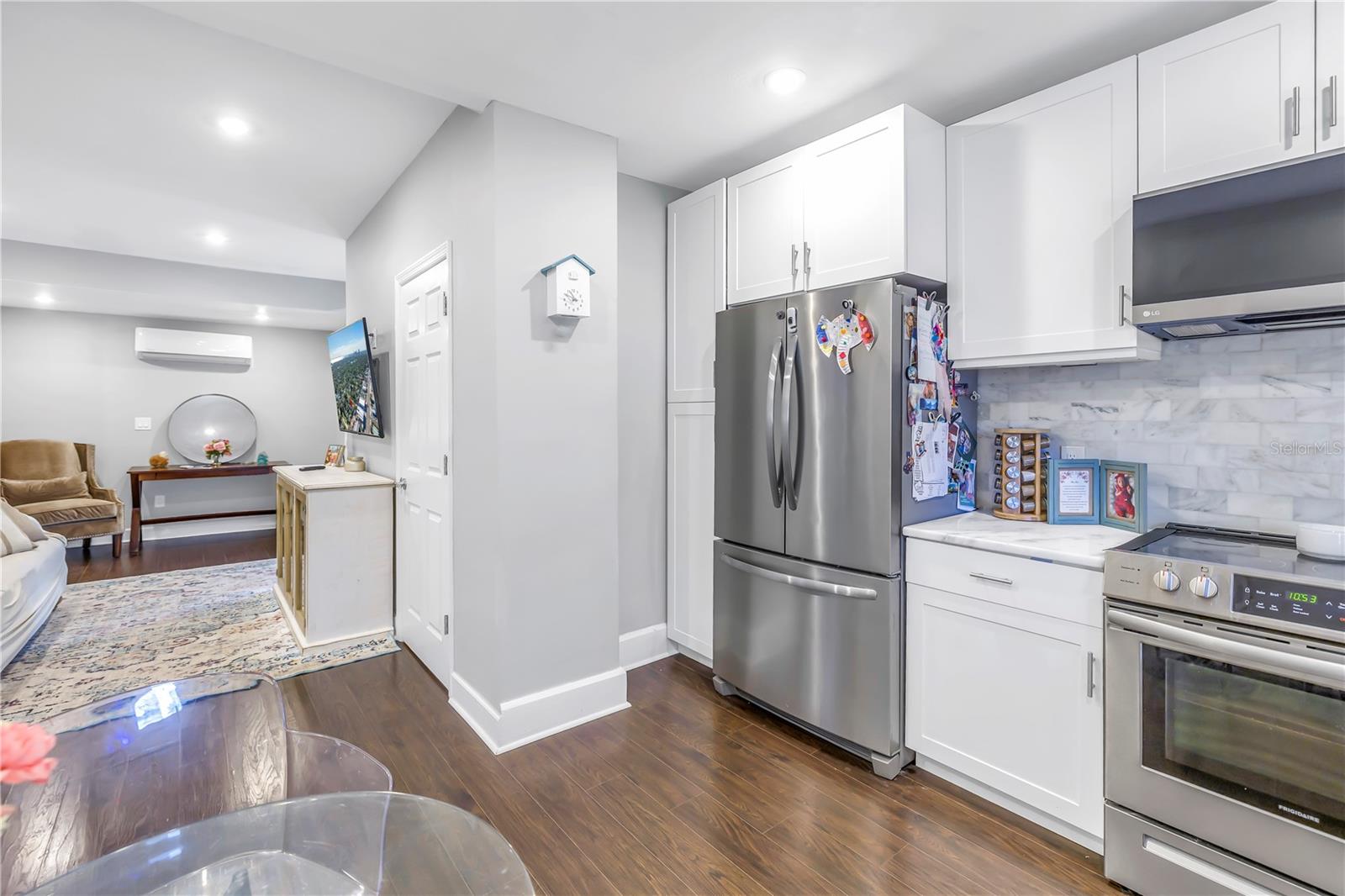 FLORIDA HEIGHTS - Residential Income